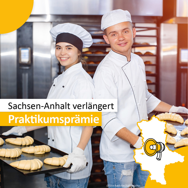 Das Bild zeigt 2 junge Praktikanten in der Bäckerei.